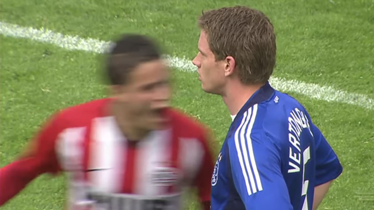 On this day in 2009: PSV vernedert Ajax (6-2) en bezorgt AZ de titel