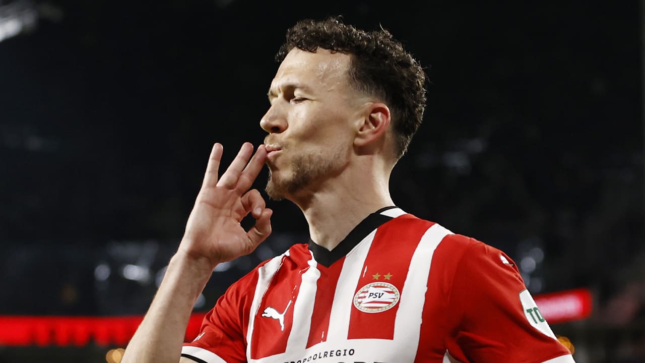 Perisic prijkt groot op cover Mundo Deportivo: PSV-uitblinker in beeld bij FC Barcelona
