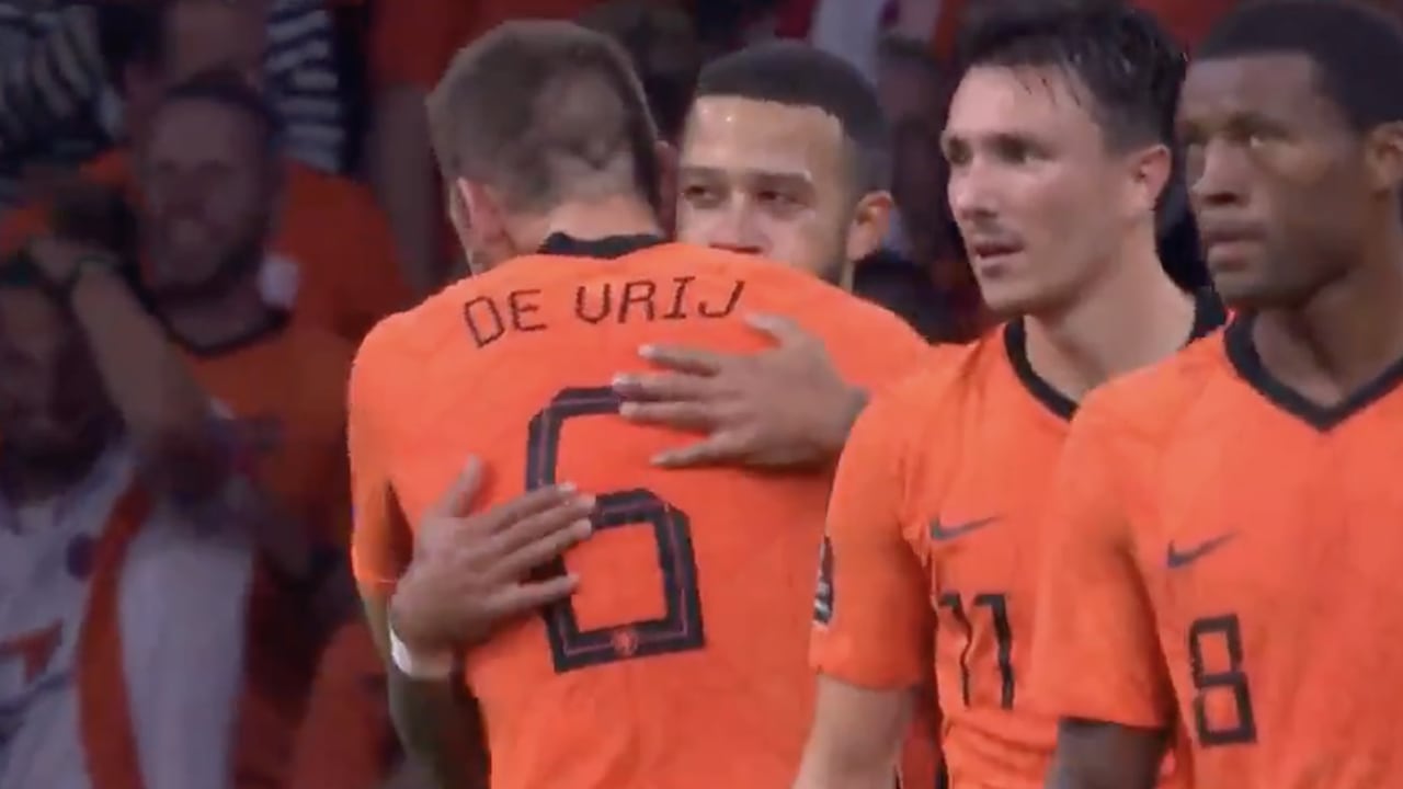 VIDEOGOAL: Panenka Memphis zet Oranje op 3-0