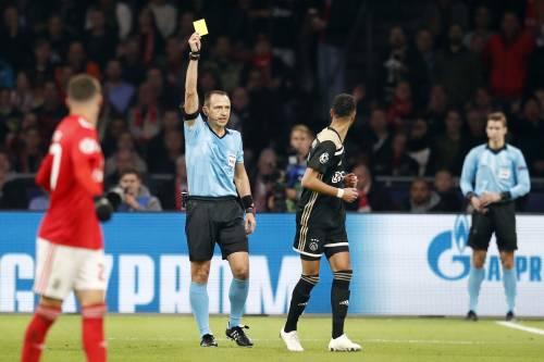 Vijf spelers van Ajax 'op scherp'