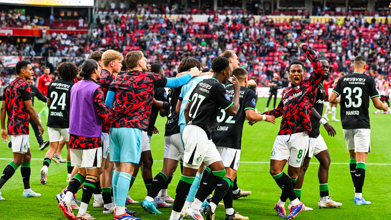 Feyenoord verslaat PSV en pakt Johan Cruijff Schaal