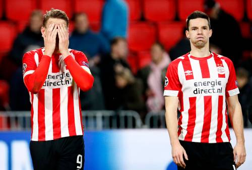 PSV verdedigt ongeslagen status in De Kuip