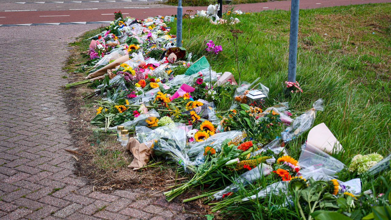 Amsterdamse horeca kleurt oranje ter nagedachtenis aan Lisa (17)
