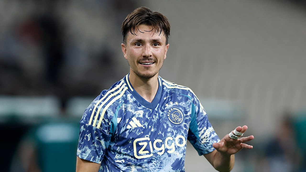 Ajax wint op bezoek bij Panathinaikos en kan het volgende week thuis afmaken