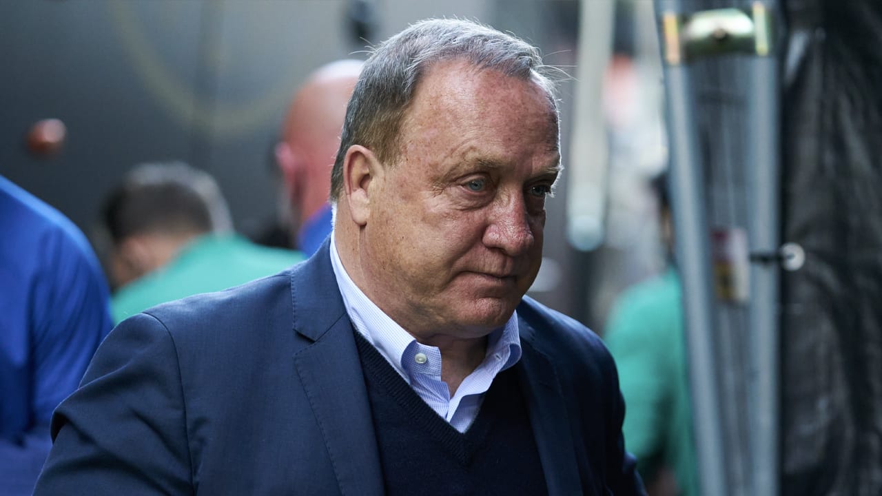 'Ook als Feyenoord zich plaatst voor Conference League geen premie voor Advocaat'