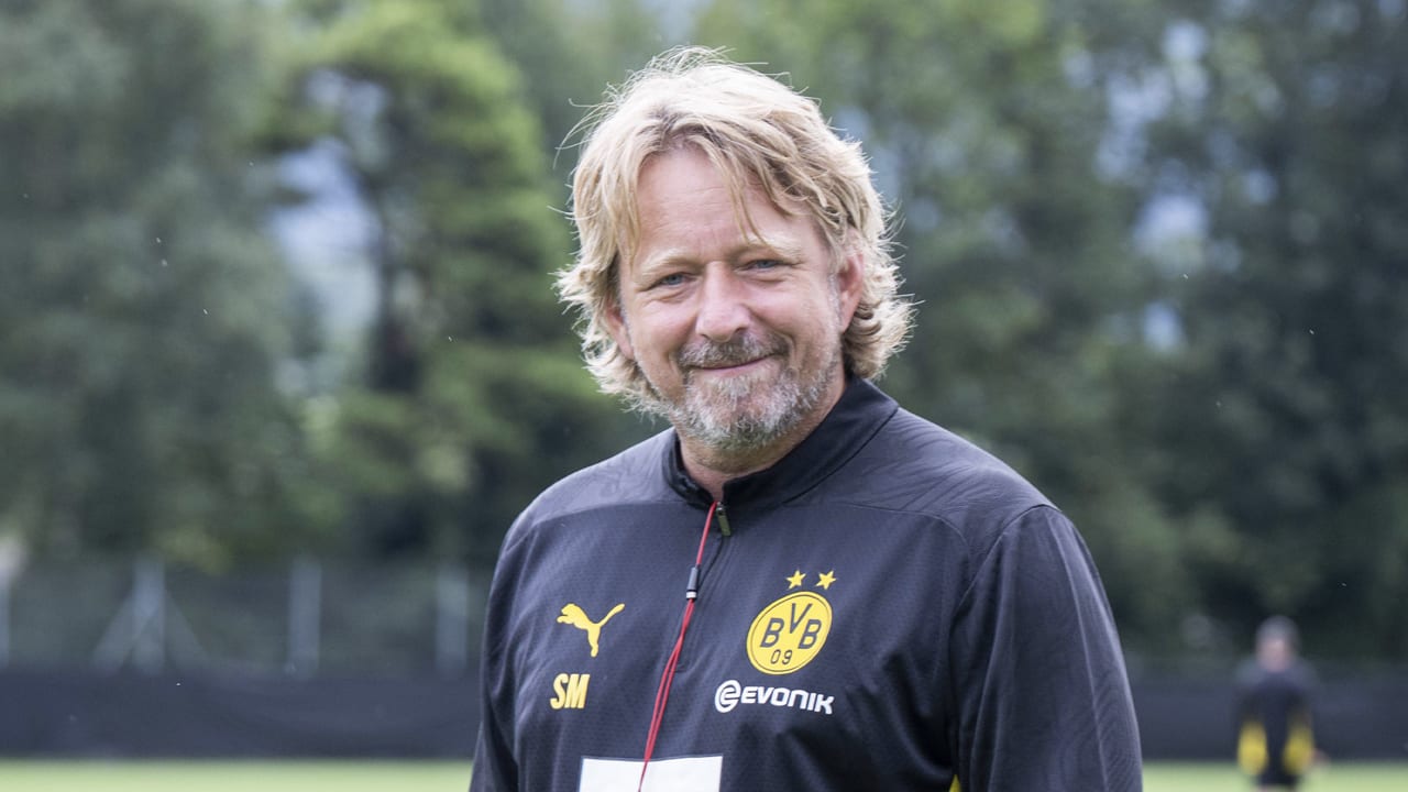 ‘Mislintat maakt zich onmogelijk en moet na drie maanden alweer weg bij Borussia Dortmund’