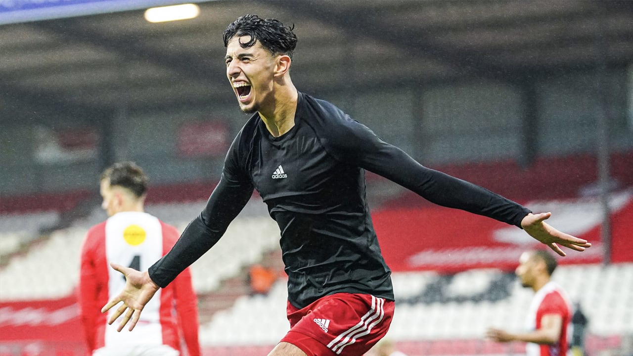 Feyenoord verhuurt Bannis aan FC Dordrecht