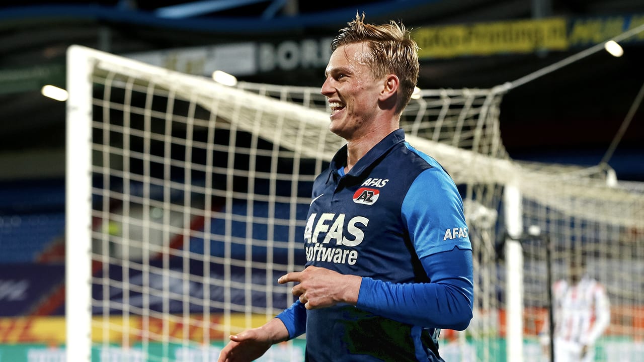 AZ is ook met tien spelers te sterk voor Willem II