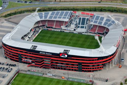 Onderzoekers: dak van stadion AZ al vlak na opening verzwakt