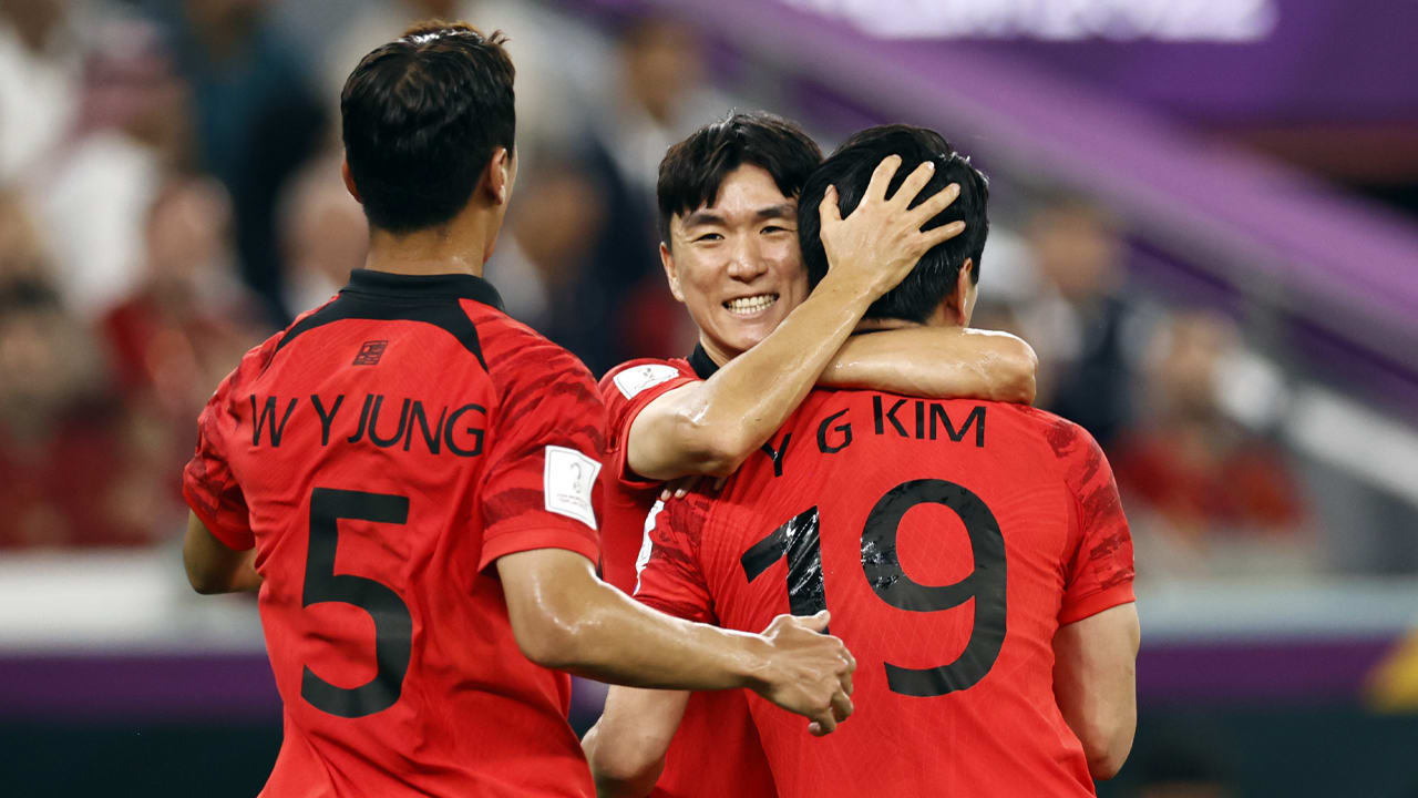 Zuid-Korea door naar achtste finale na zinderende slotfase in groep H