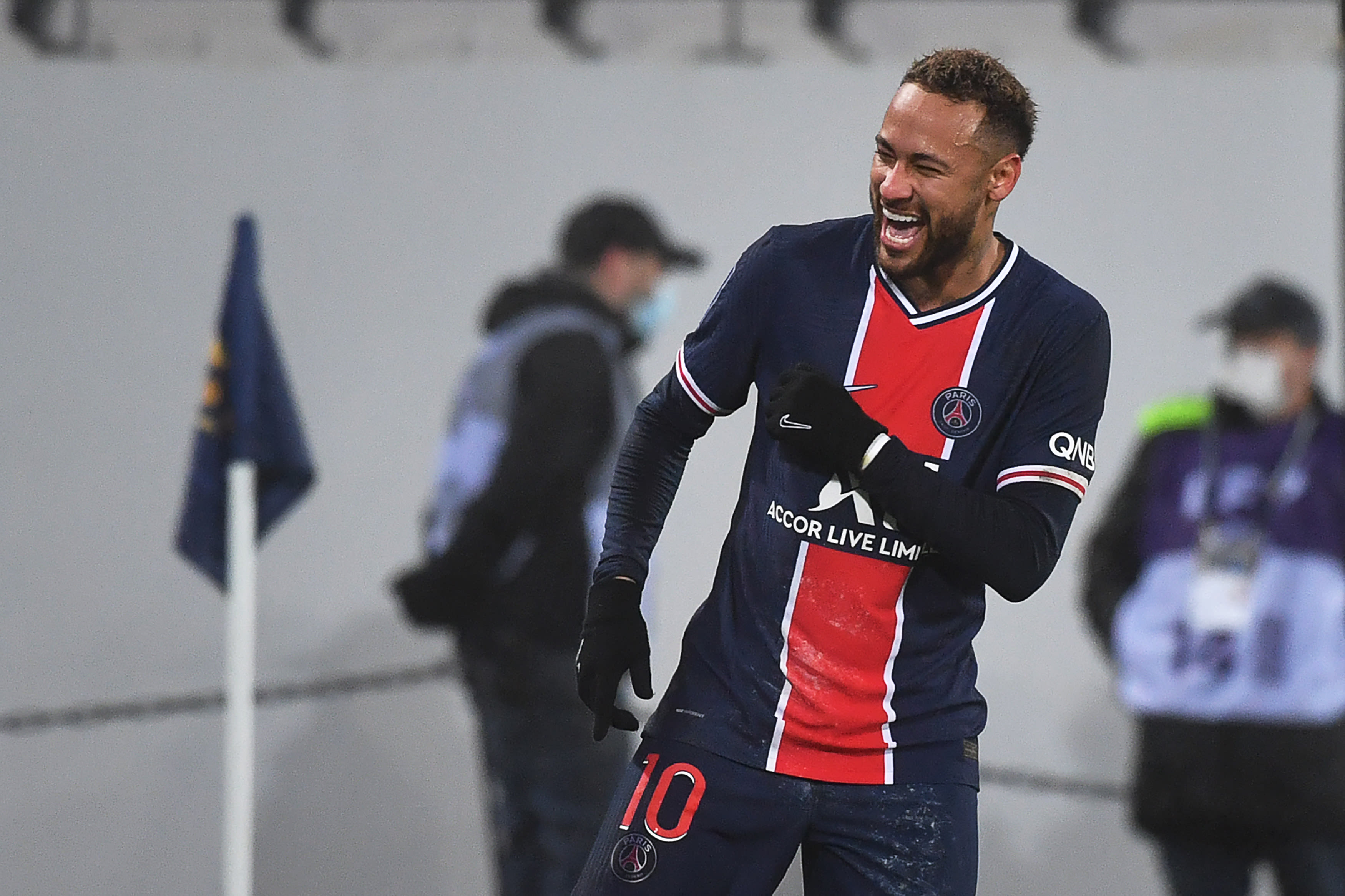 Neymar terug bij Paris Saint-Germain voor topper tegen Lyon