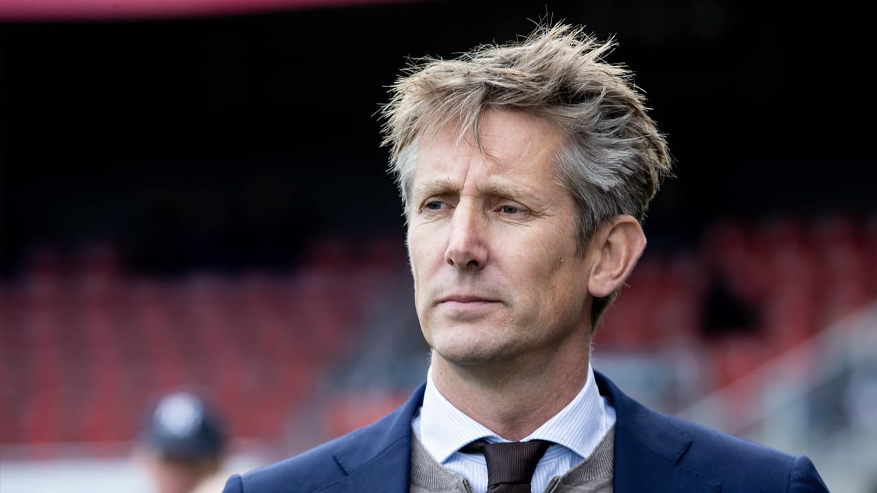 OFFICIEEL: Van der Sar verlengt contract bij Ajax