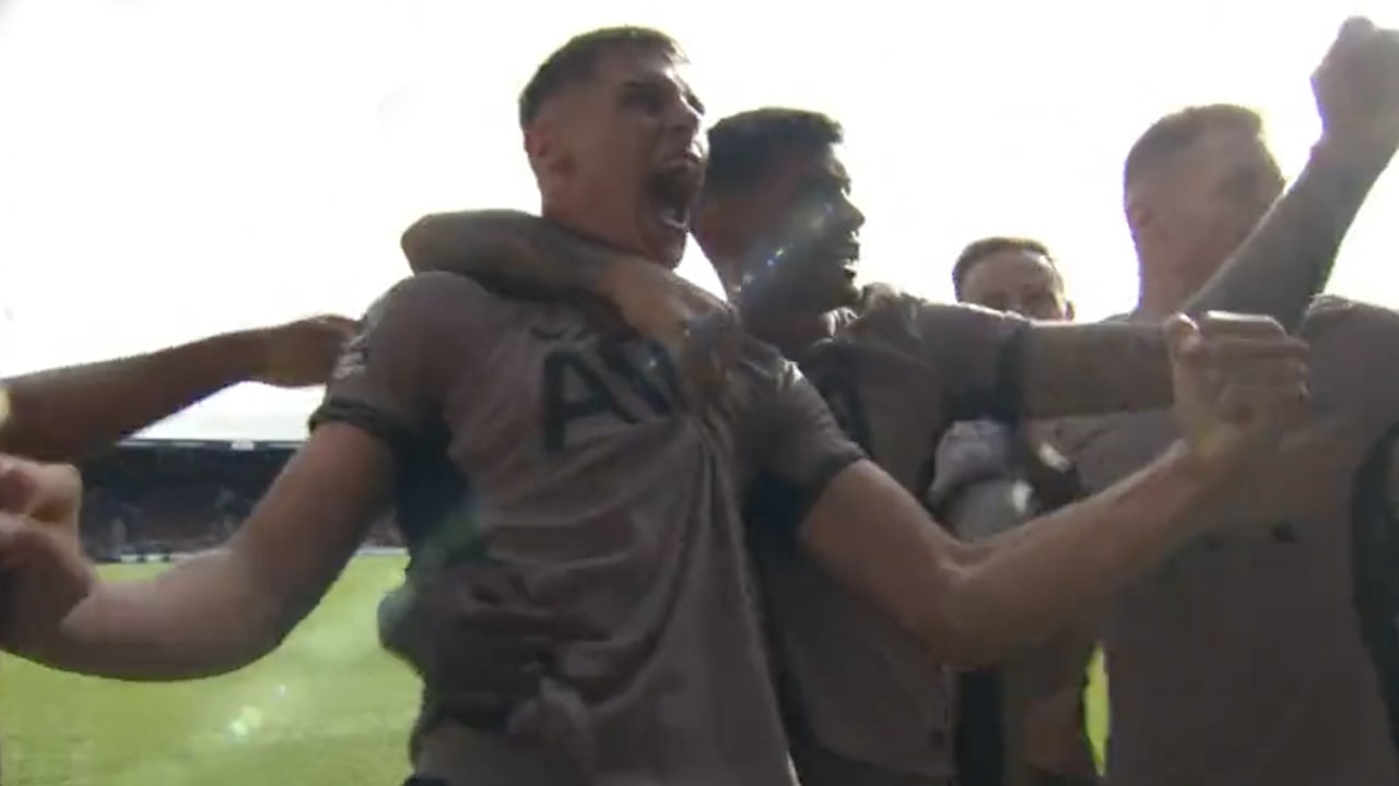 Videogoal: Micky van de Ven maakt eerste doelpunt voor Tottenham Hotspur! 