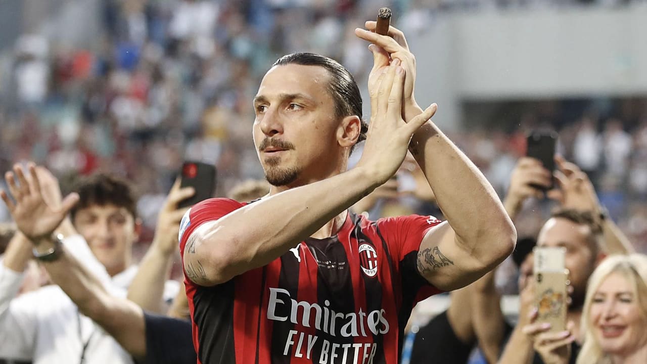 Ibrahimovic (40) verlengt ondanks blessure contract bij AC Milan
