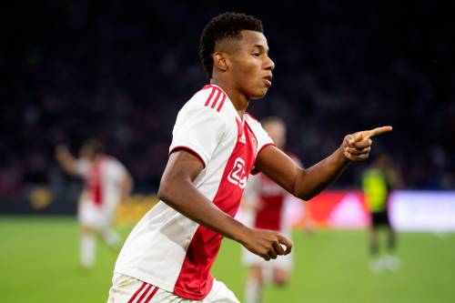 Neres met Ajax naar Kiev