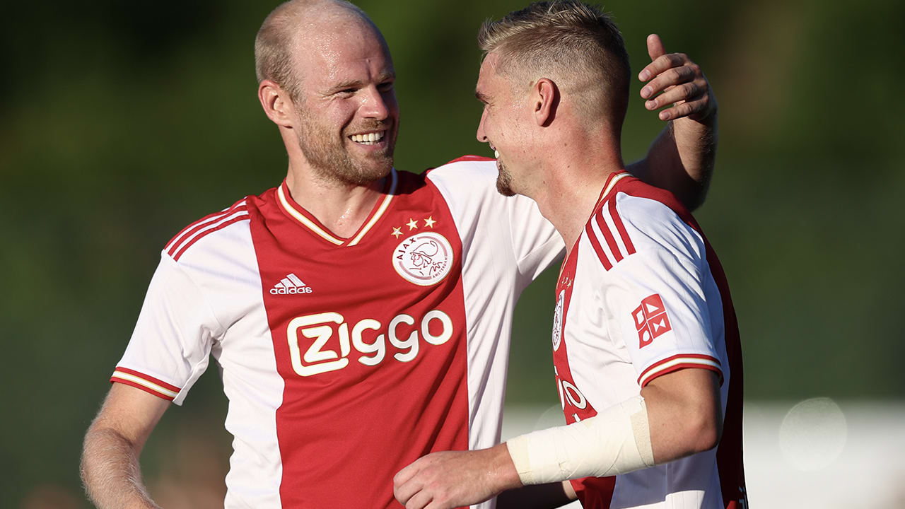 Ajax verslaat Oostenrijkse kampioen RB Salzburg