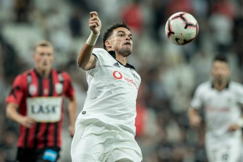 Besiktas slaat in tweede helft toe