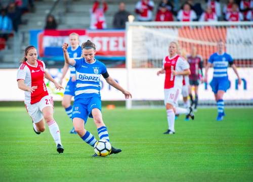 Voetbalsters Ajax pakken beker in blessuretijd