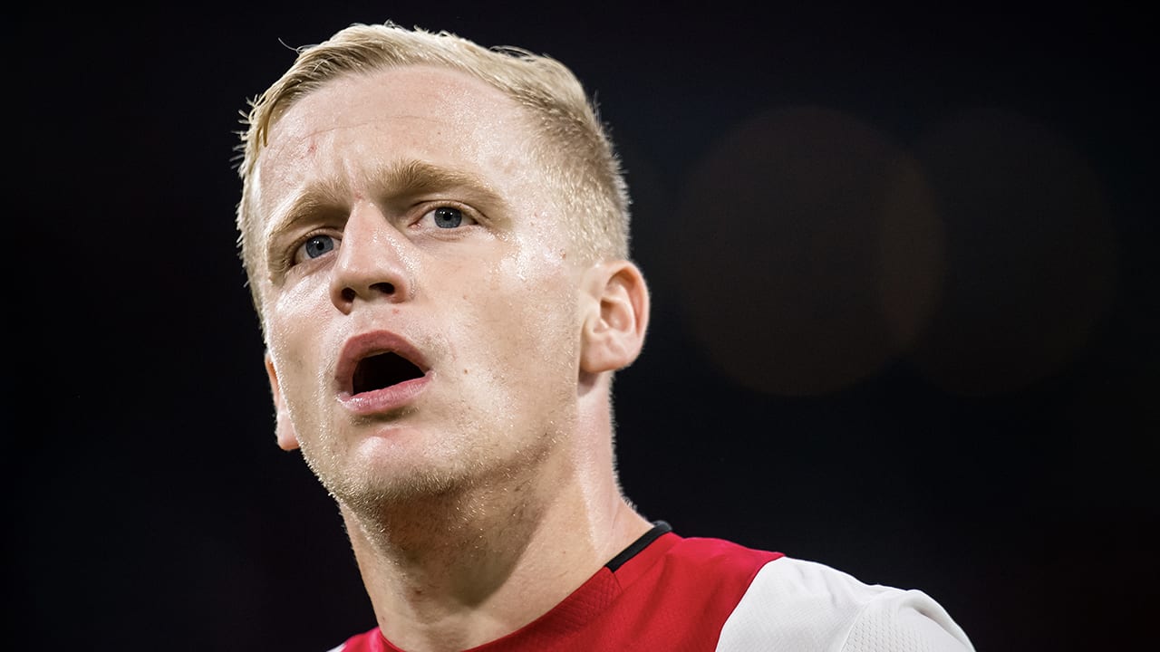 'Van de Beek moet eerste versterking worden bij het nieuwe Barcelona onder Koeman'