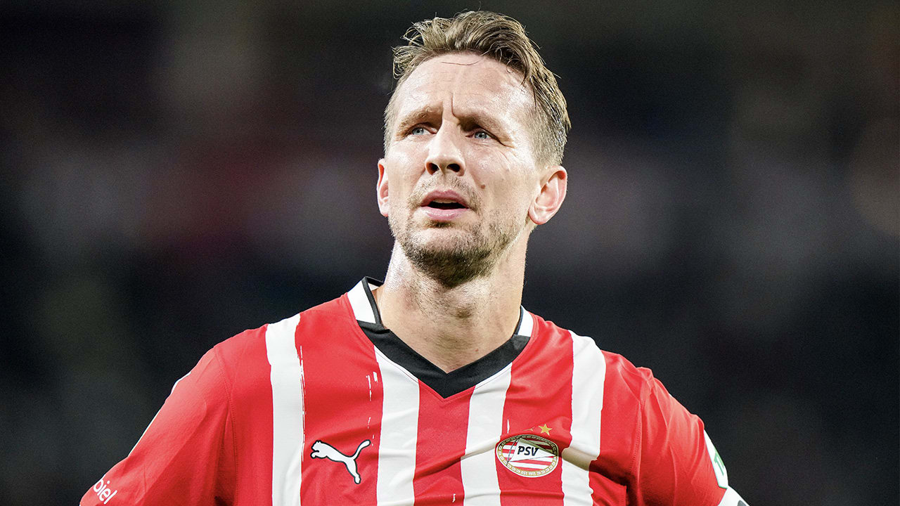 'De kans dat Luuk de Jong bijtekent bij PSV, is eigenlijk nihil'
