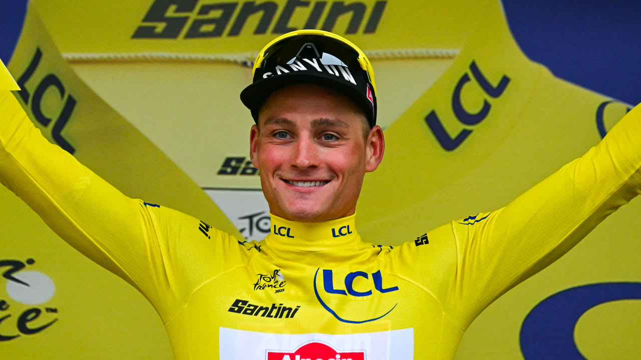 Mathieu van der Poel dolblij met gele trui: 'De Tour kan nu zeker al niet meer stuk!'
