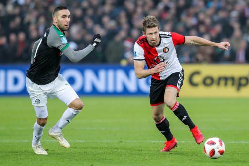 Feyenoord worstelt zich langs Groningen