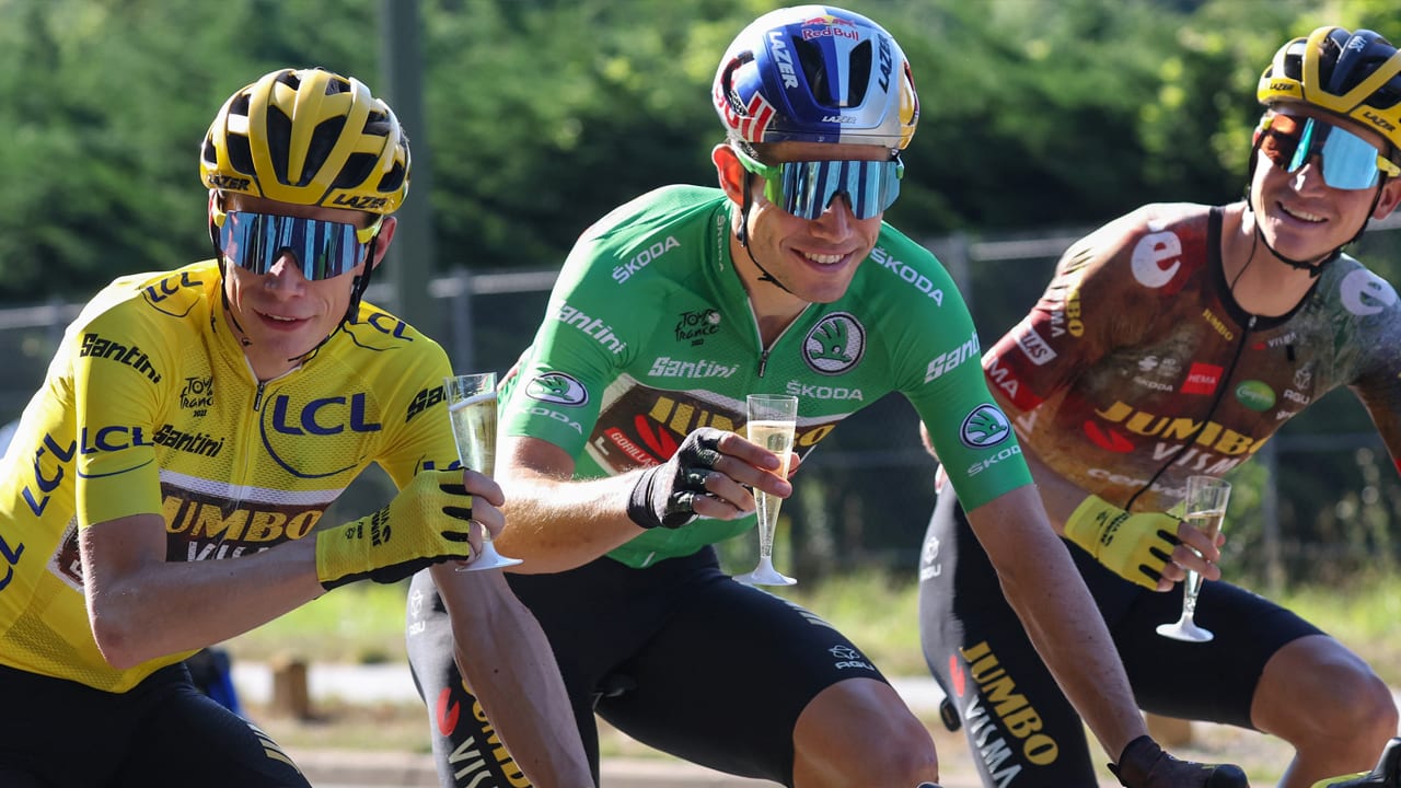 Officieel: Jonas Vingegaard bezorgt Jumbo-Visma eindzege in Tour de France