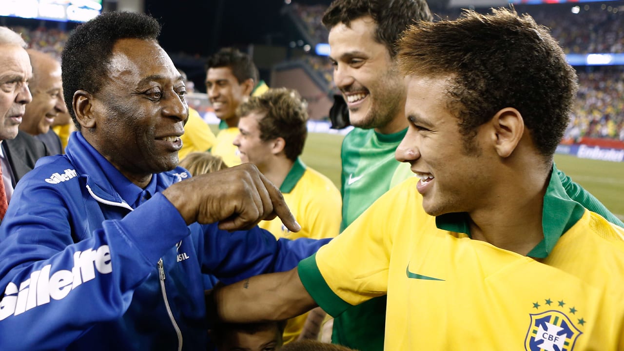 Voetbalwereld reageert op overlijden Pelé: 'Hij maakte van voetbal kunst'