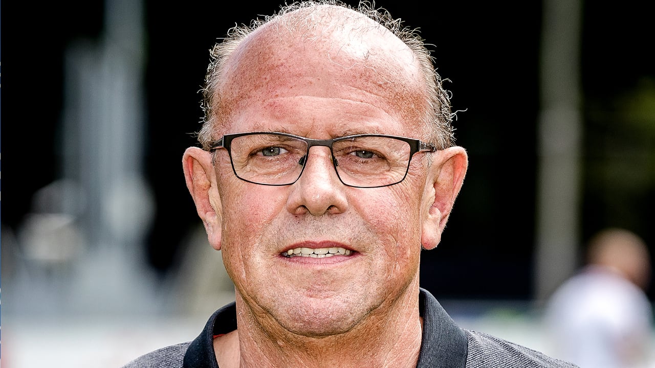 PSV benoemt teammanager Van den Heuvel tot ambassadeur