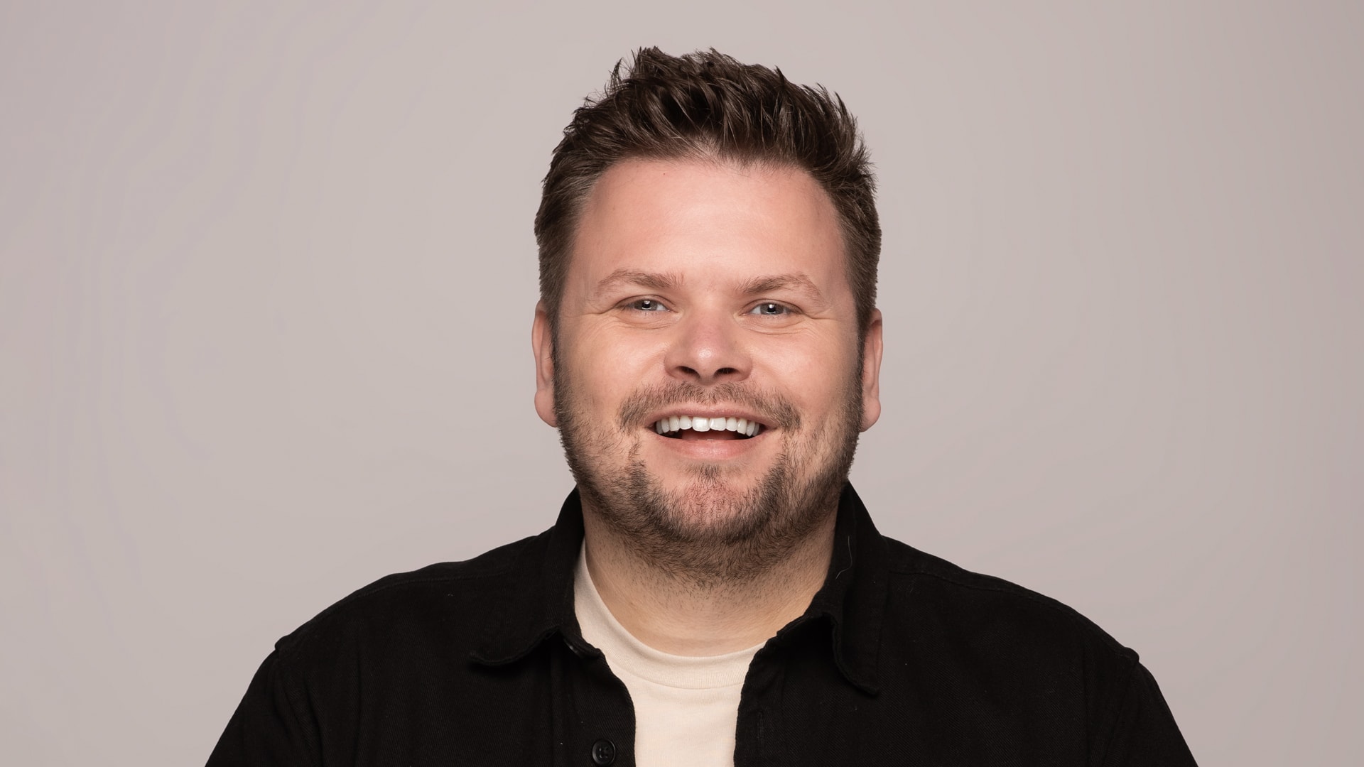 Thomas van Groningen een van de drie vervangers voor Art Rooijakkers bij Nieuws van de Dag