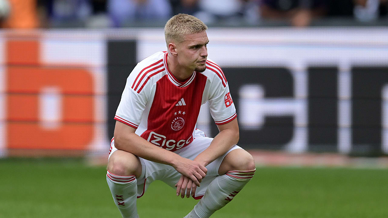 Ajax hard onderuit tegen Anderlecht 