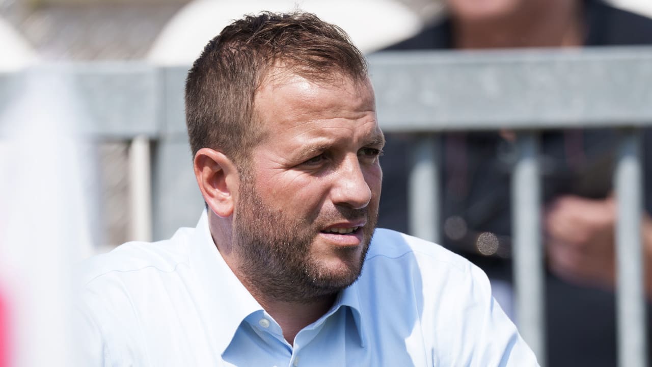 Van der Vaart interim-trainer bij Deense club Esbjerg