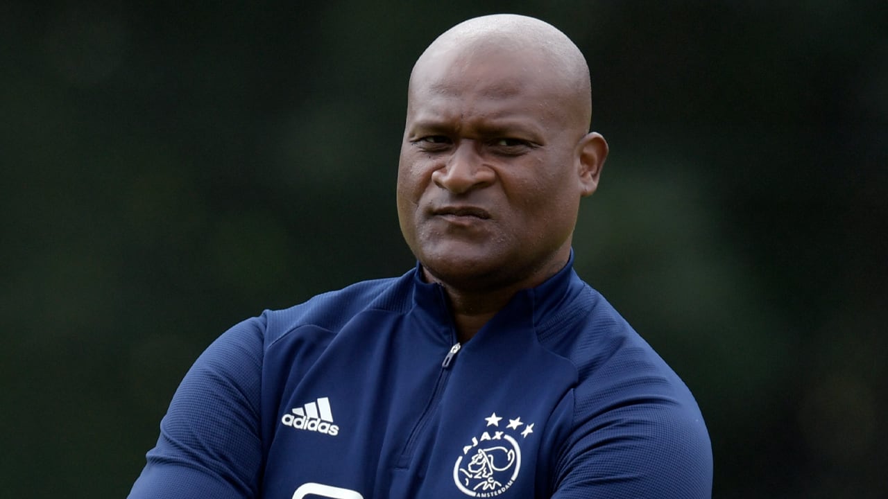 'Winston Bogarde bracht Ajax in kwetsbare positie door berichten aan een vrouw'