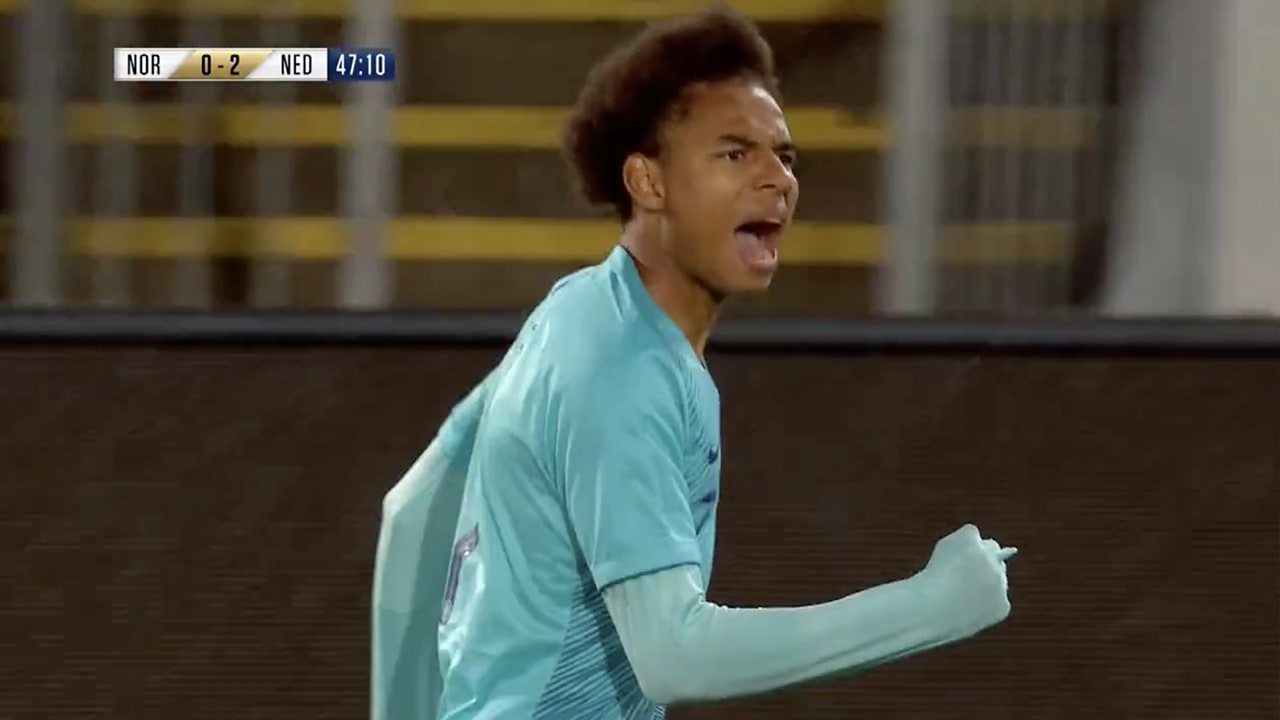 Wereldgoal Stengs hoogtepunt bij overwinning Jong Oranje