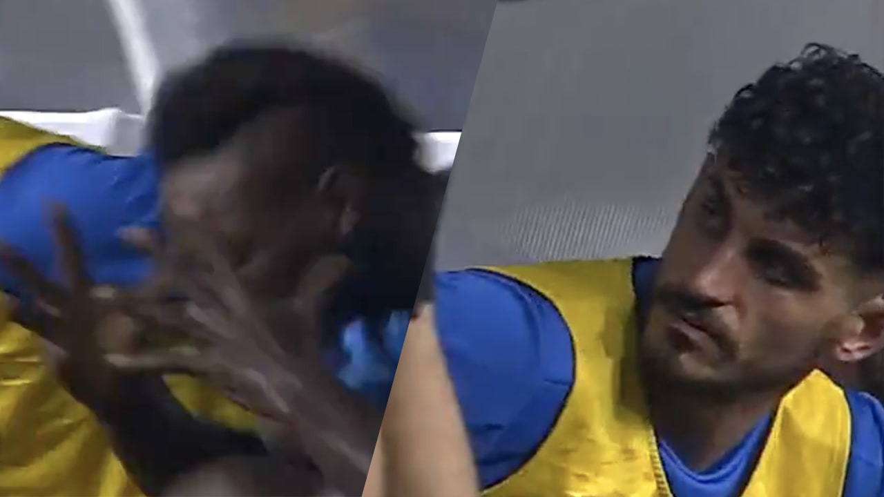 VIDEO: Balotelli ontspoort volledig in dug-out