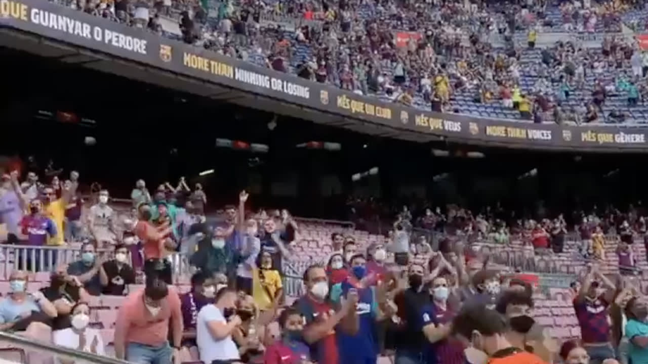 Barcelona-fans scanderen in Camp Nou: 'Mem-phis, Mem-phis!'