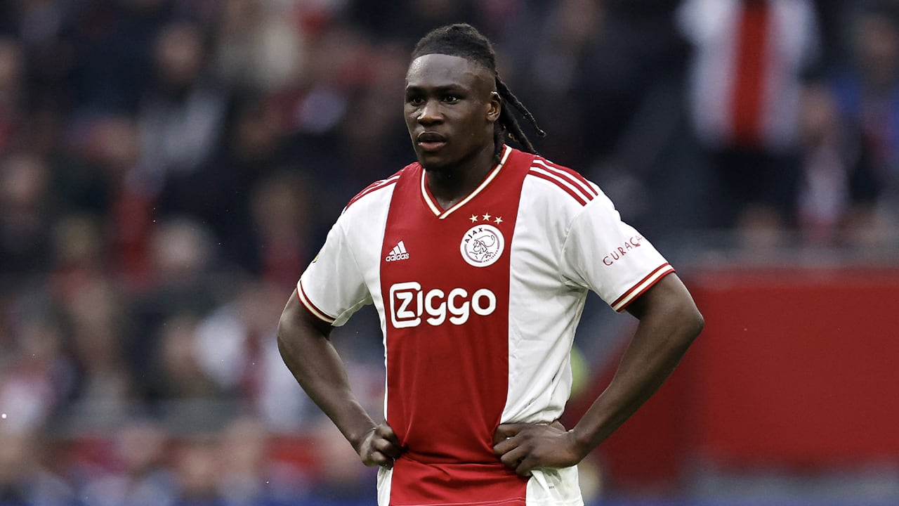 'Ajax sloeg bod van 23 miljoen op Bassey af'