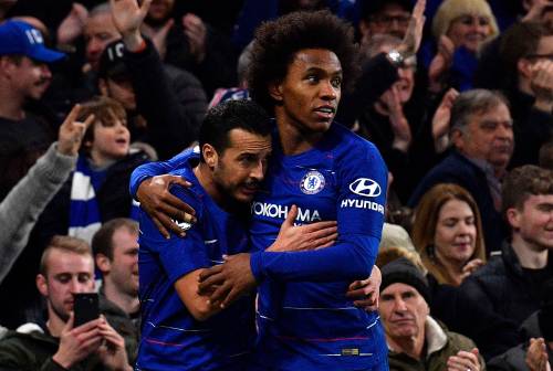 Pedro en Willian helpen Chelsea aan zege