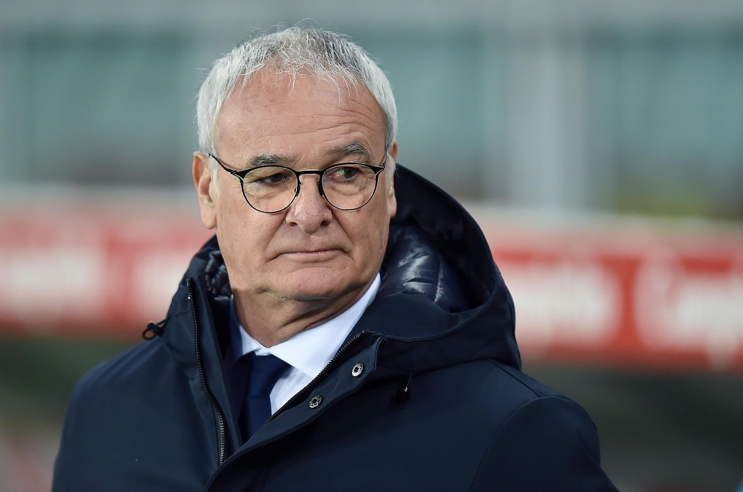 Ranieri pleit voor 5 wissels als competitie weer hervat wordt