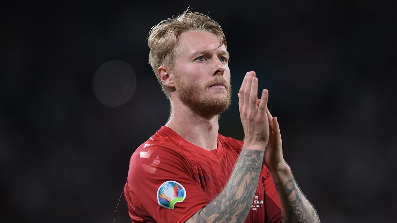Kjaer en medische team ontvangen UEFA-prijs voor hulp bij Eriksen-drama