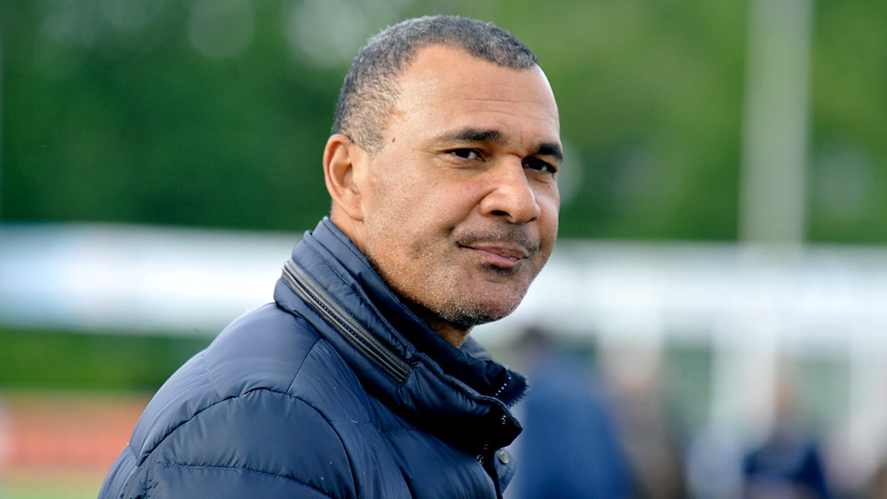 Gullit woest op KNVB: 'Ik ben ongelooflijk teleurgesteld in mijn KNVB' 