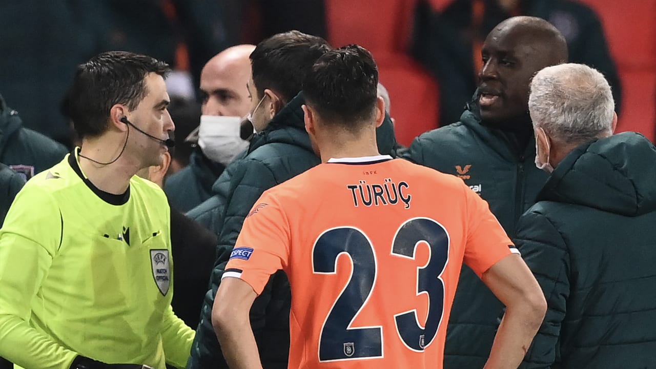 Champions League-duel in Parijs stilgelegd om vermeend racisme
