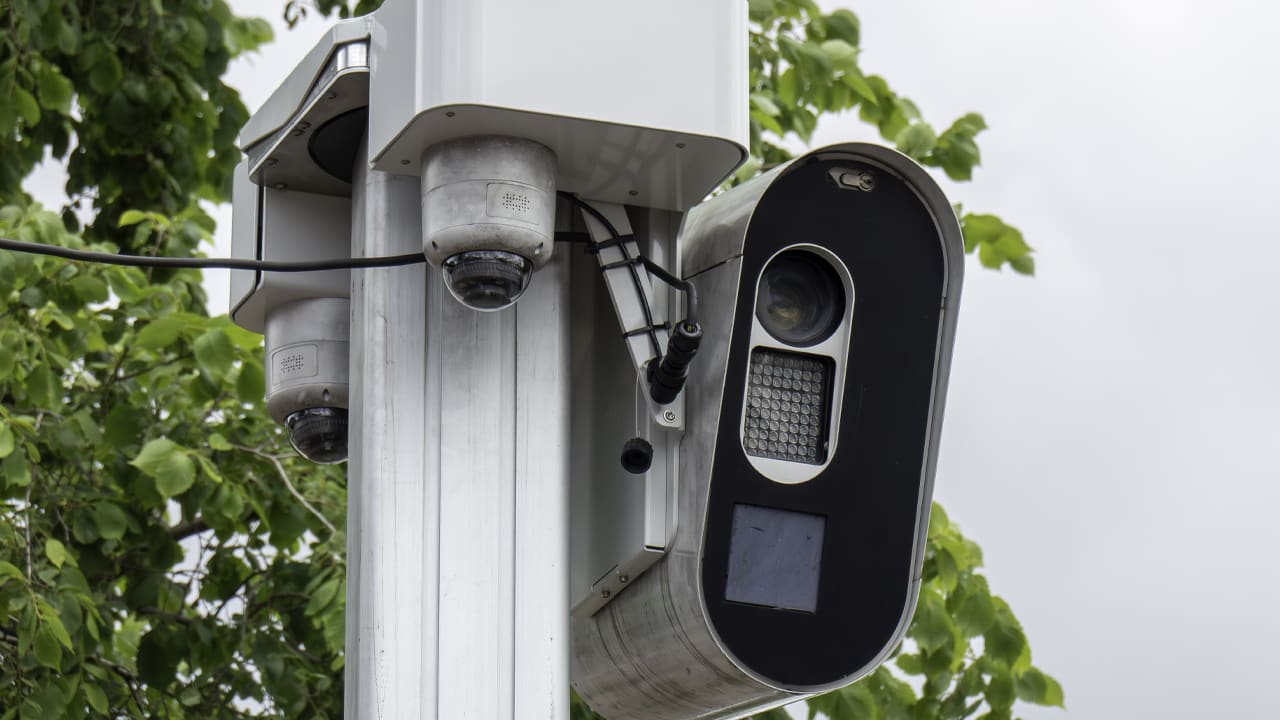 Flitspalen na proef in Amsterdam nu ook inzetbaar op 30 km-wegen