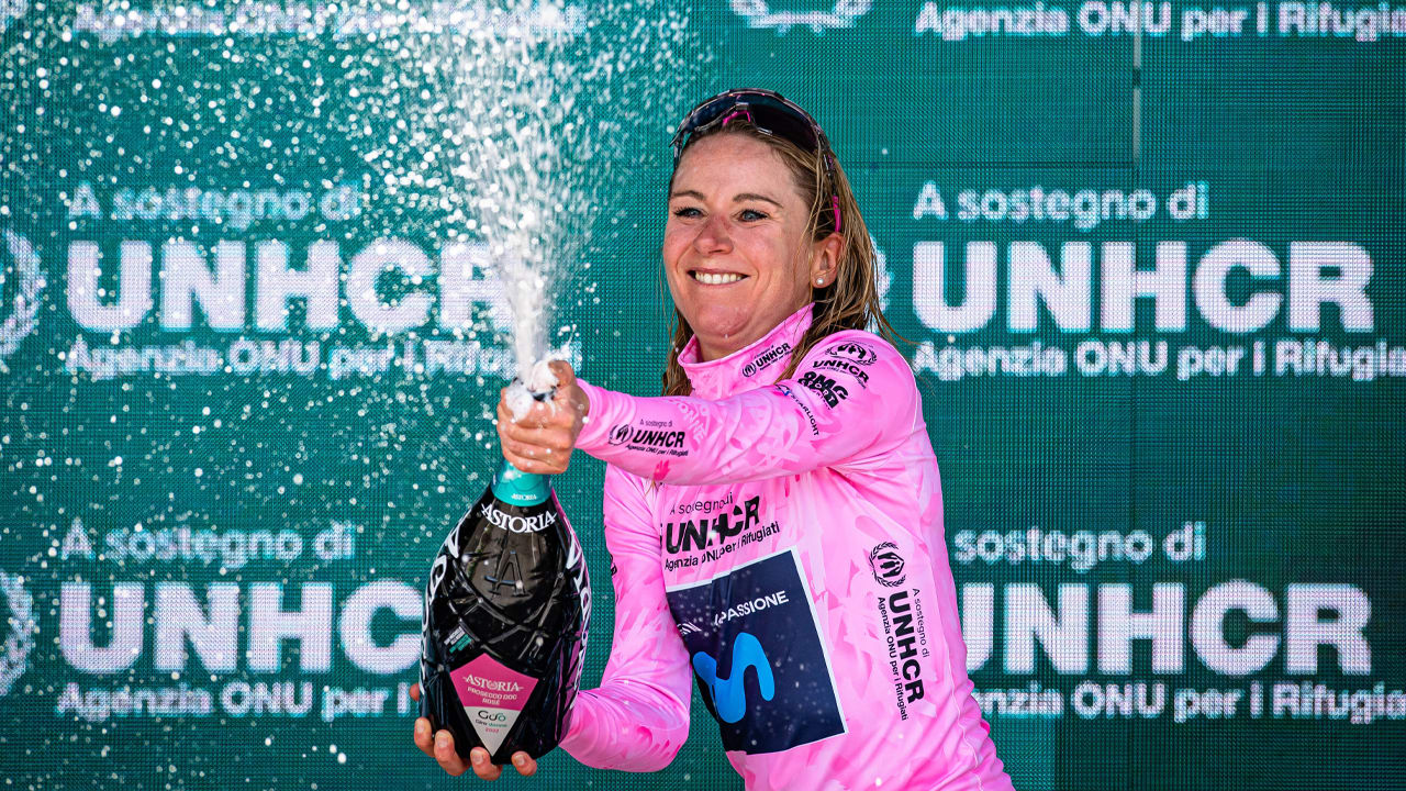 Van Vleuten wint voor derde keer Giro Donne