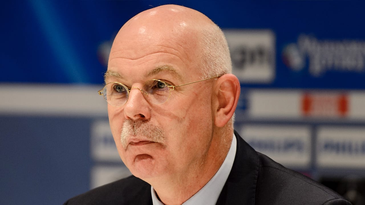 PSV-directeur Gerbrands: weigeren spelers is te gek voor woorden