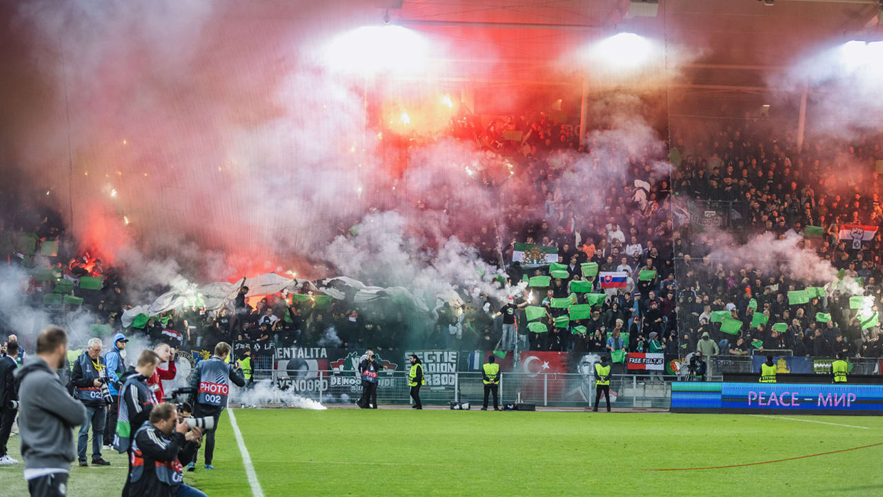 'Twee Nederlanders neergestoken in Oostenrijk na Sturm Graz-Feyenoord'