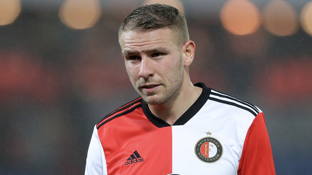 Verdediger Van Beek na ruim half jaar terug in selectie Feyenoord
