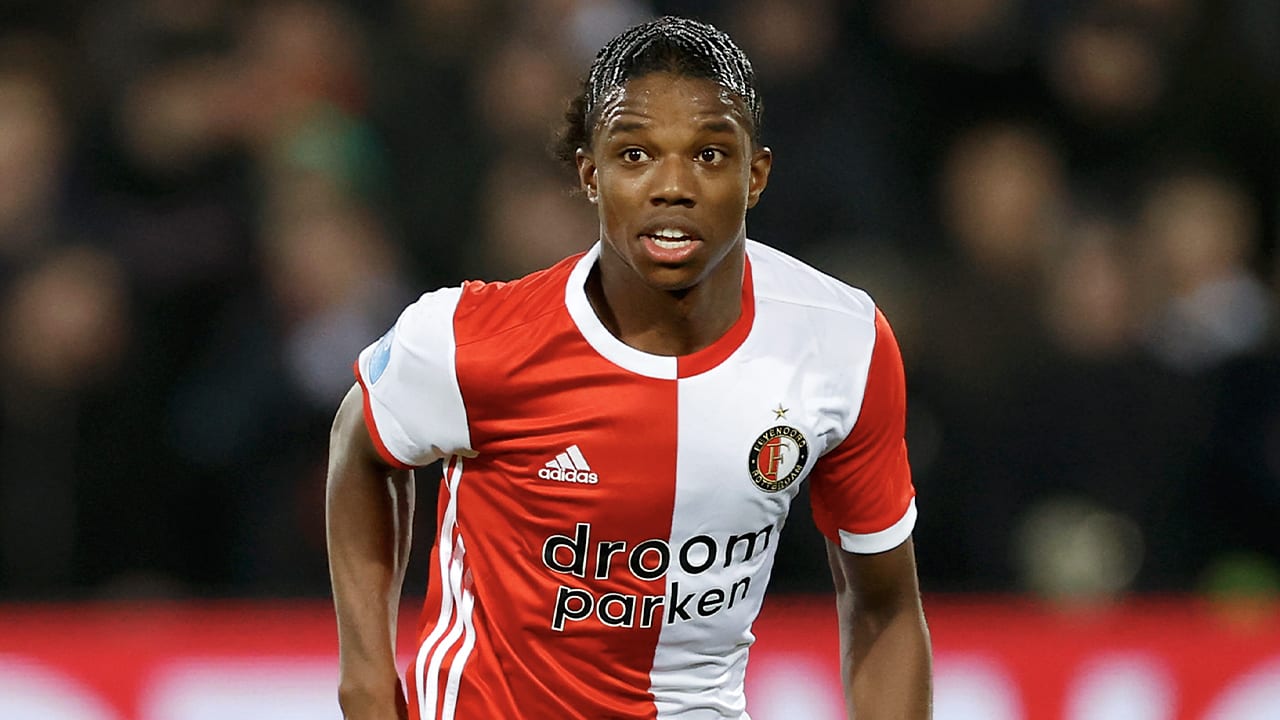 'Ook FC Porto in de markt voor Malacia'
