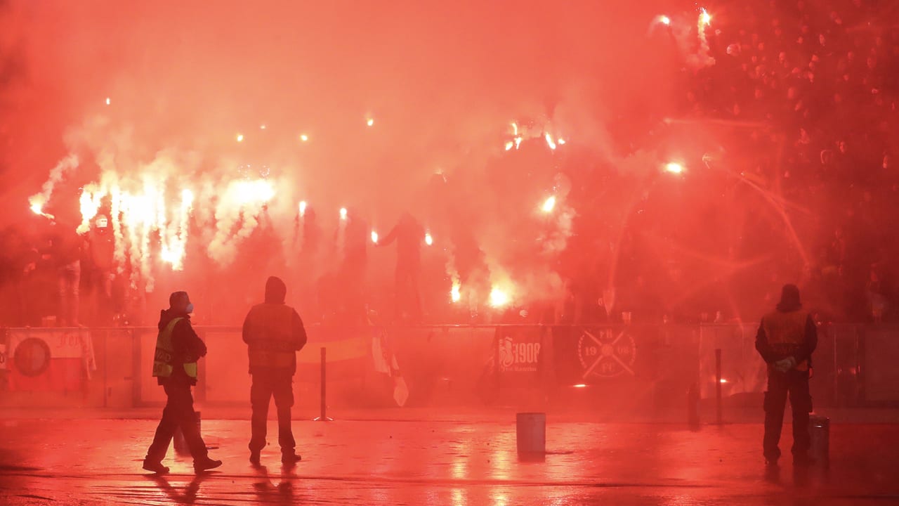 Feyenoord kan weer boete verwachten na vuurwerk in Berlijn