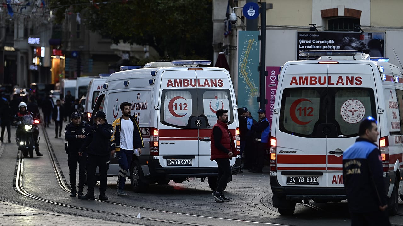 Meerdere doden en tientallen gewonden door explosie in Istanbul